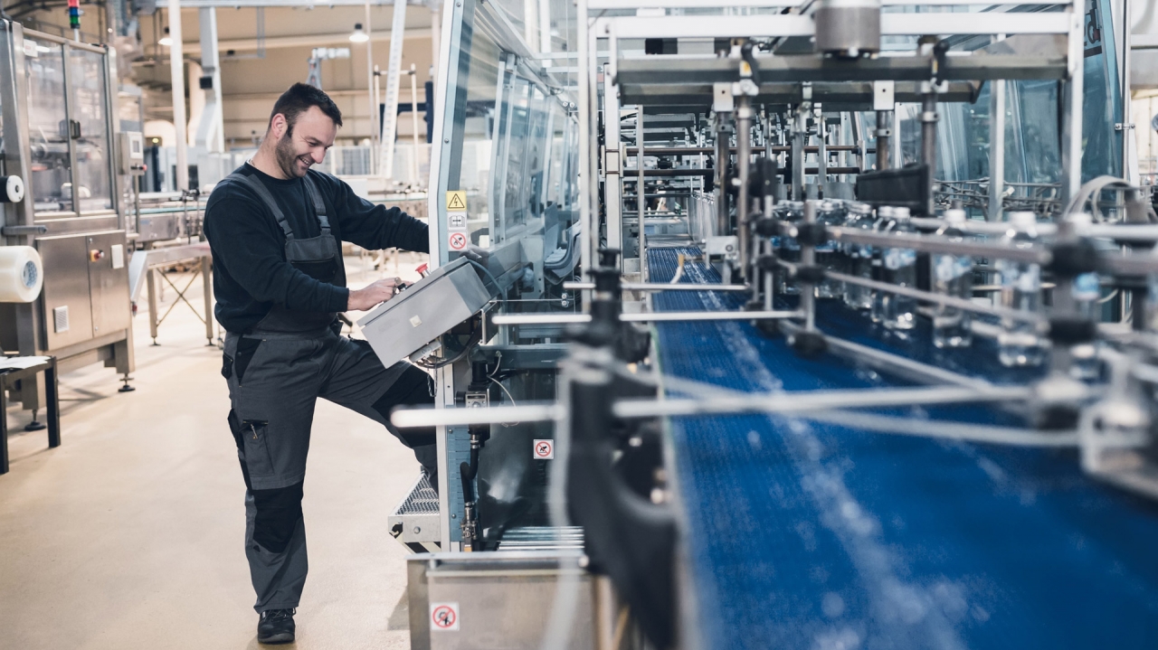 Quais os principais objetivos da otimização de processos industriais?